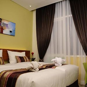 Biz Boulevard Hotel